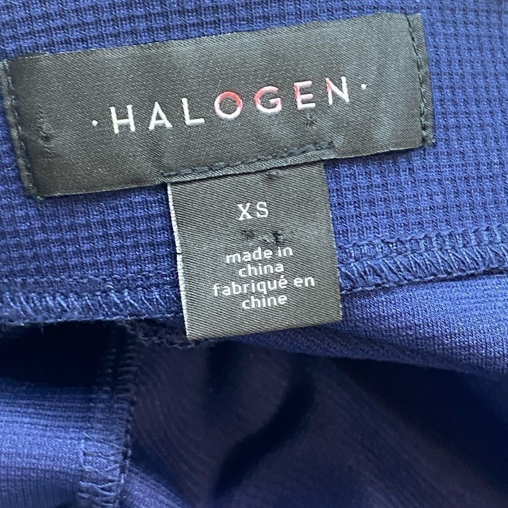 HALOGEN Button Down Top - Picture 7 of 8